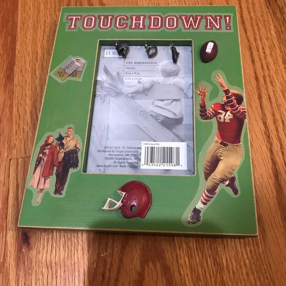 🏈Vintage Looking Football Frame